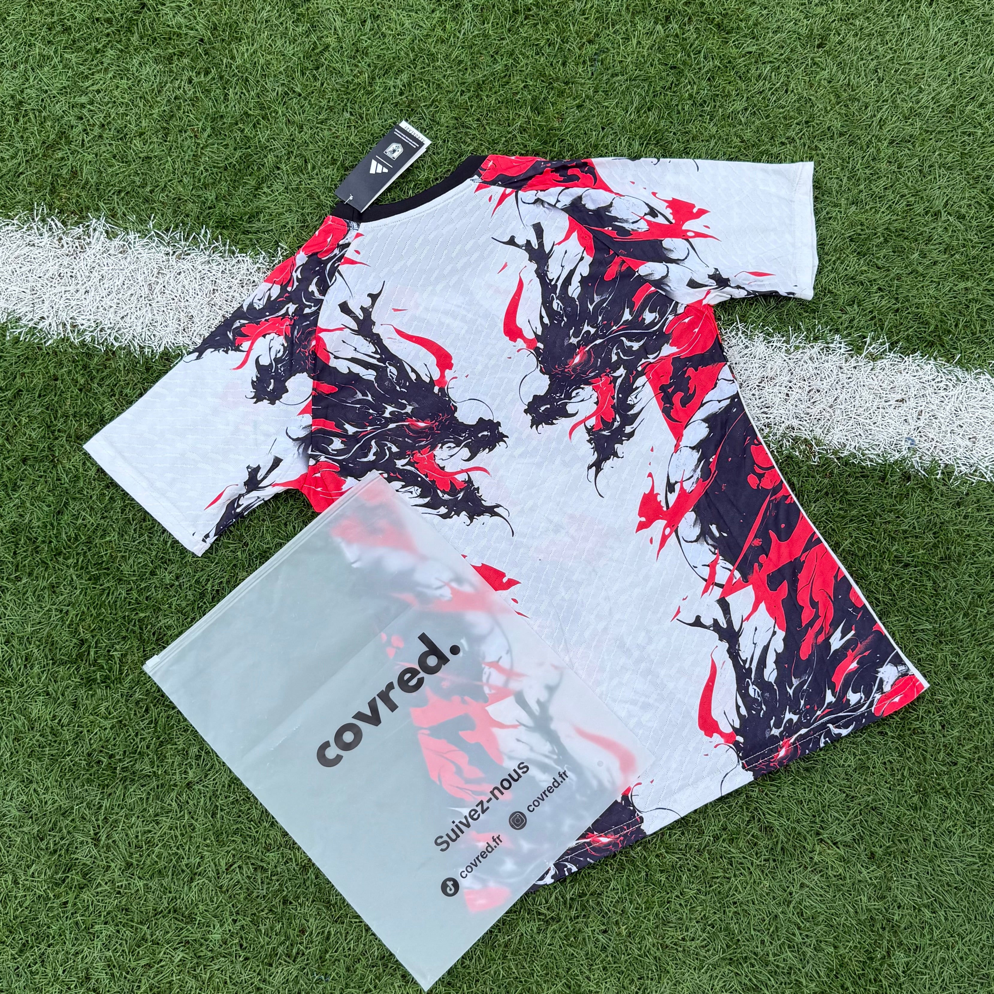 Japon – Maillot Concept 2026 – Blanc, Rouge, Noir