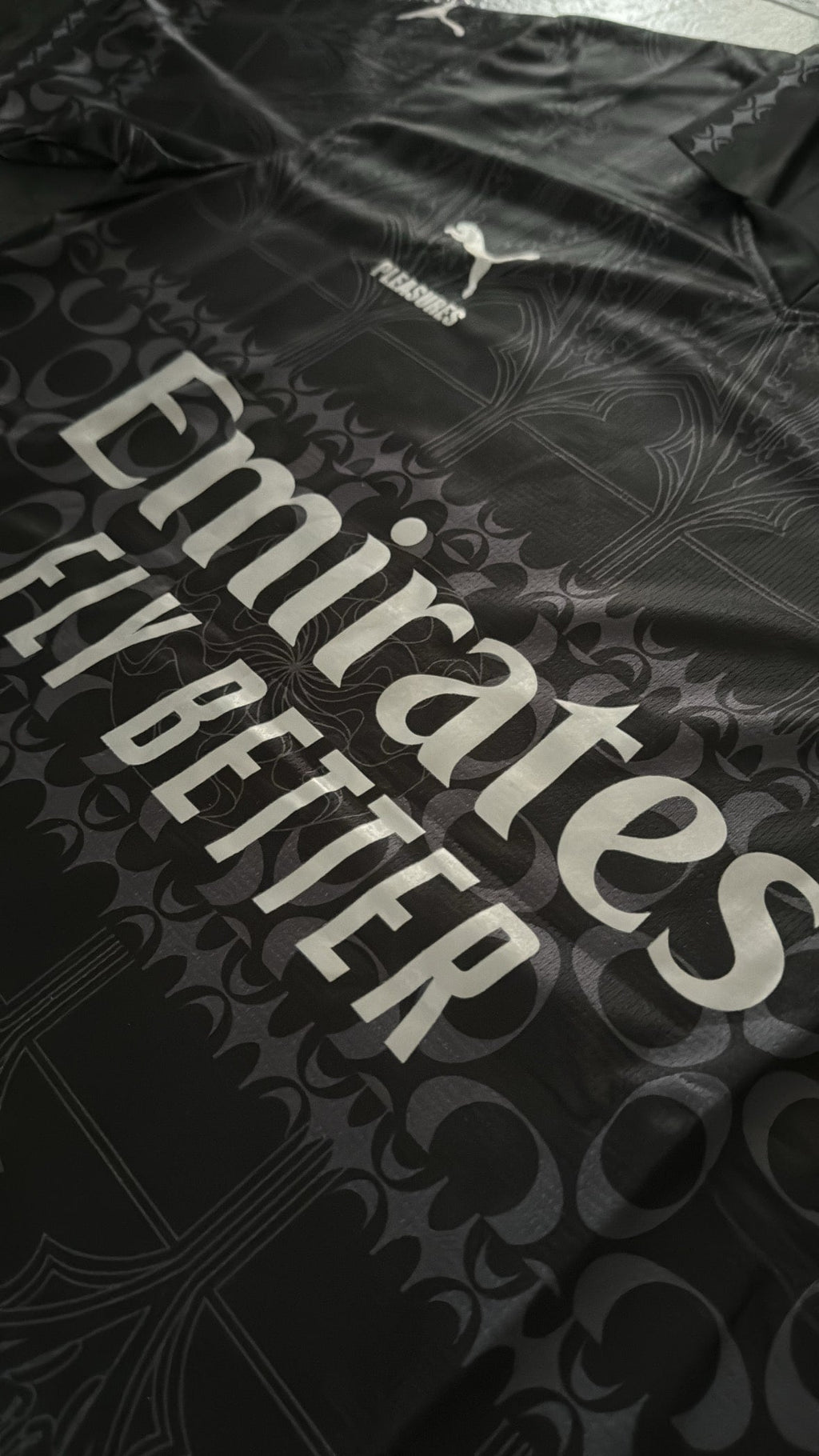 AC Milan - Maillot x PLEASURES Forth 23/24 - Noir
