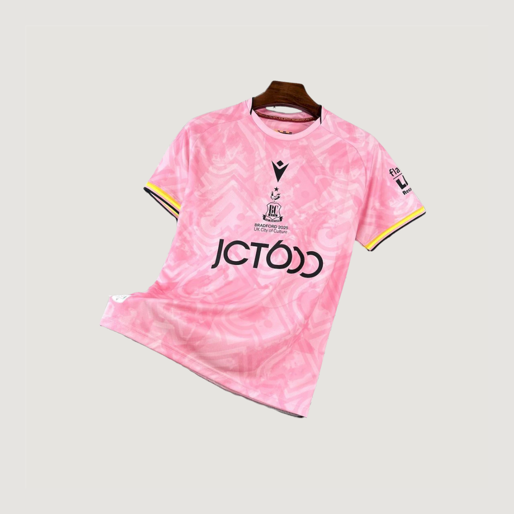 Bradford City – Maillot Extérieur 2025/26 – Rose