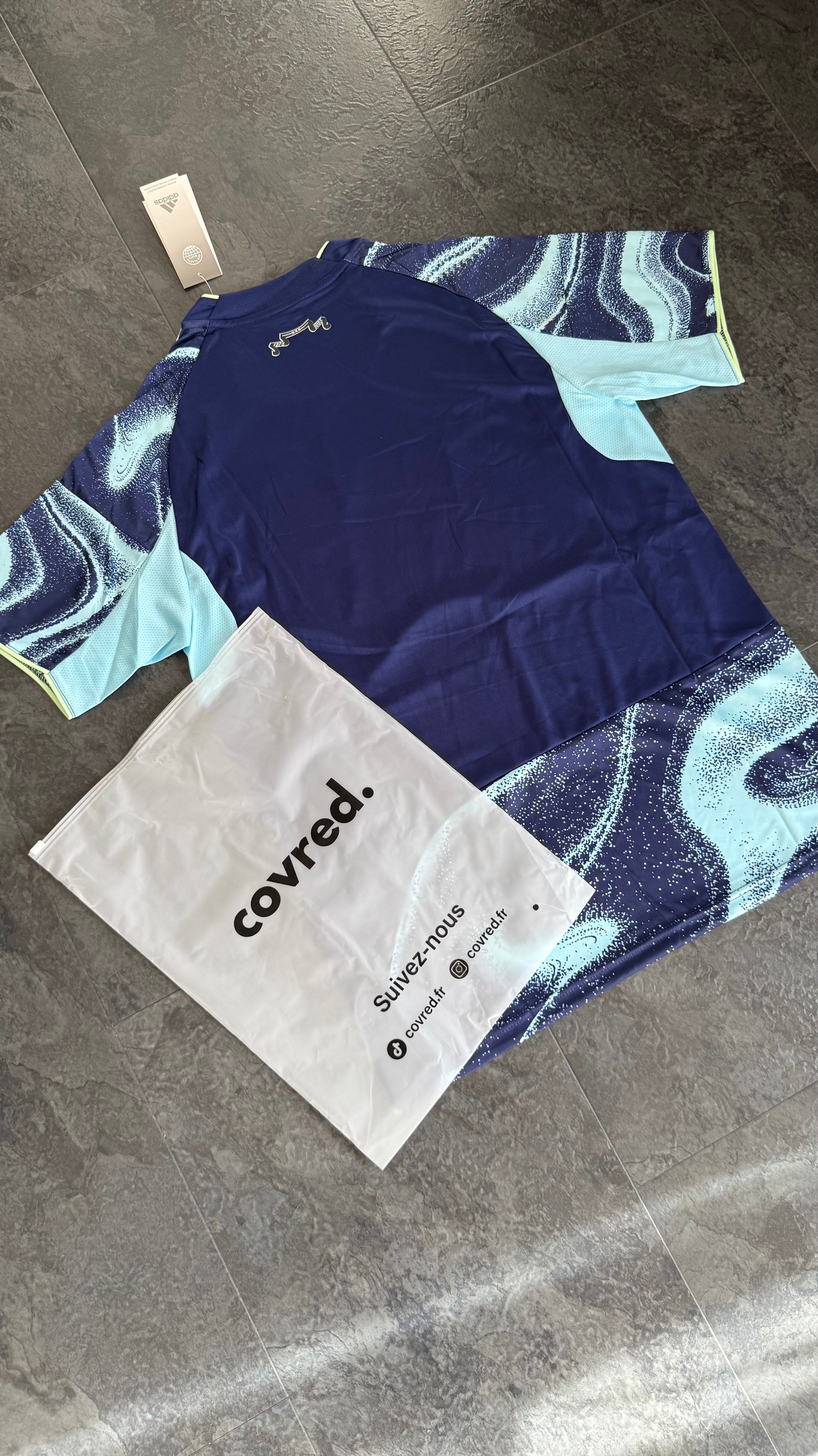 Ajax Amsterdam – Maillot Extérieur 2025/26 – Bleu