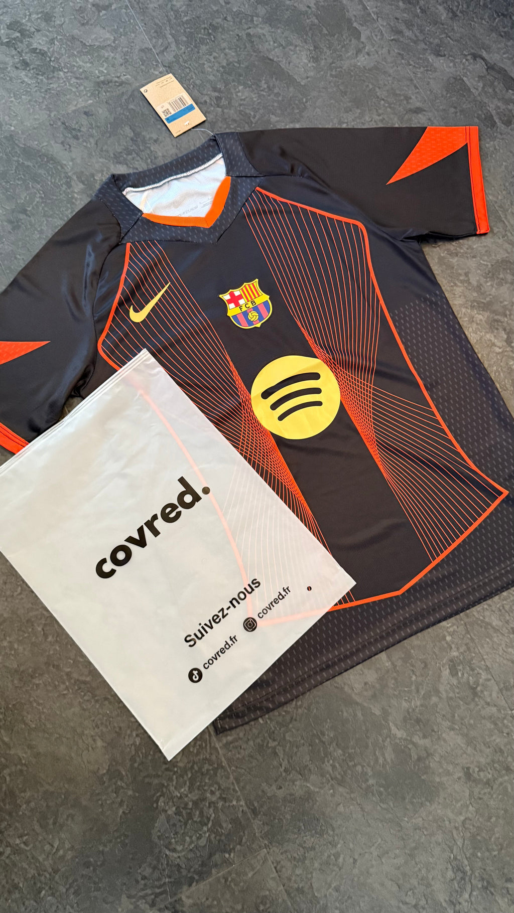 FC Barcelone – Maillot Concept 2025/2026 – Noir, Orange