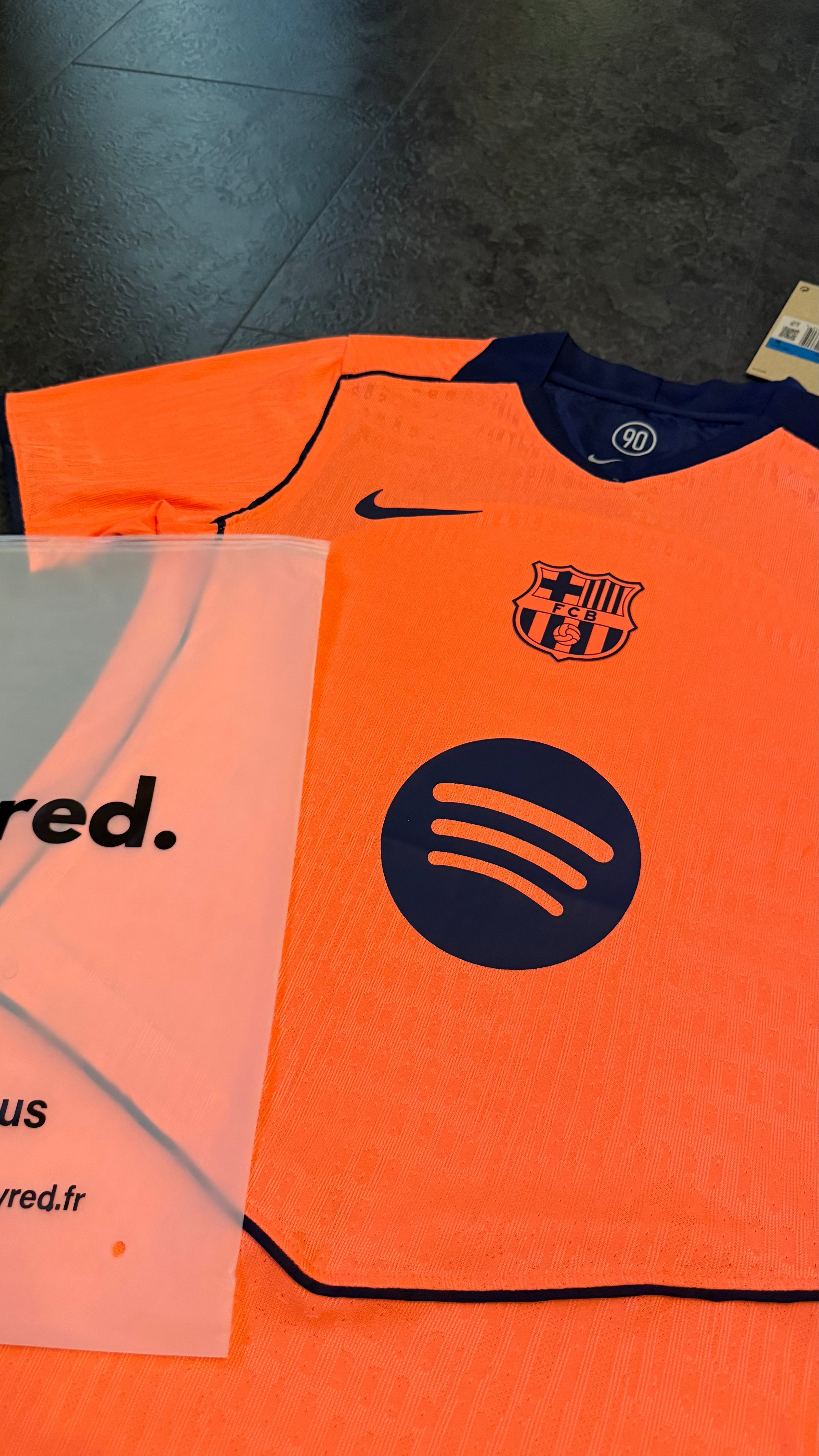 FC Barcelone – Maillot Third 25/26 – Orange, Marine