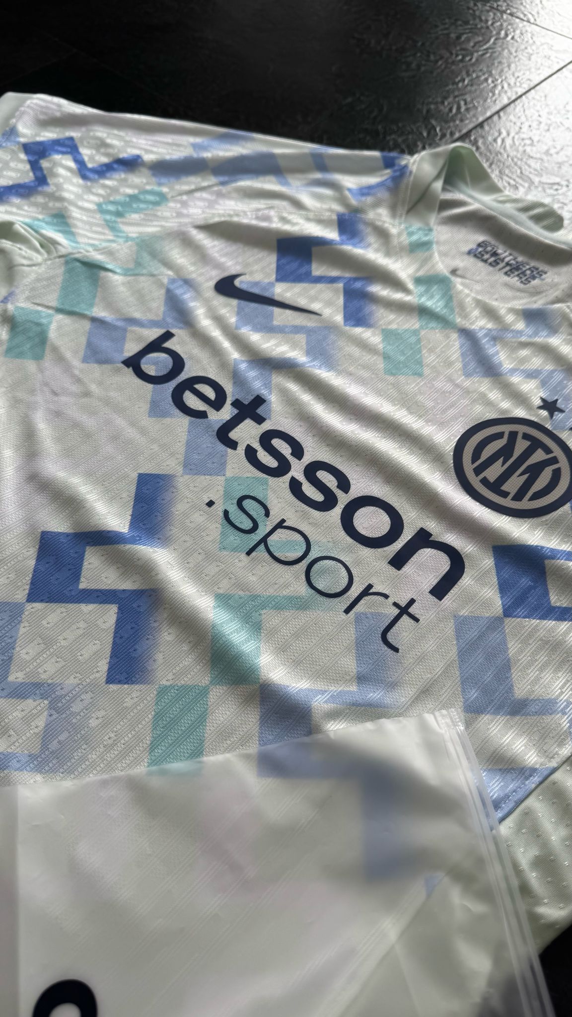 Inter Milan – Maillot Extérieur 2025/26 – Blanc, Bleu